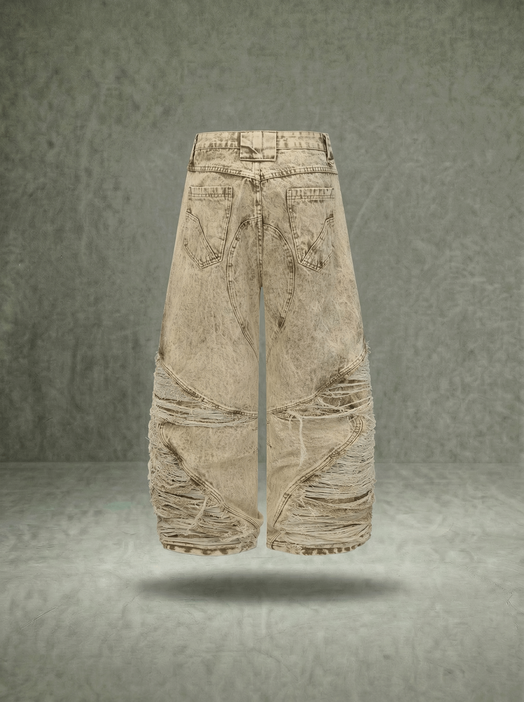DISTRESSED BALLON JEANS