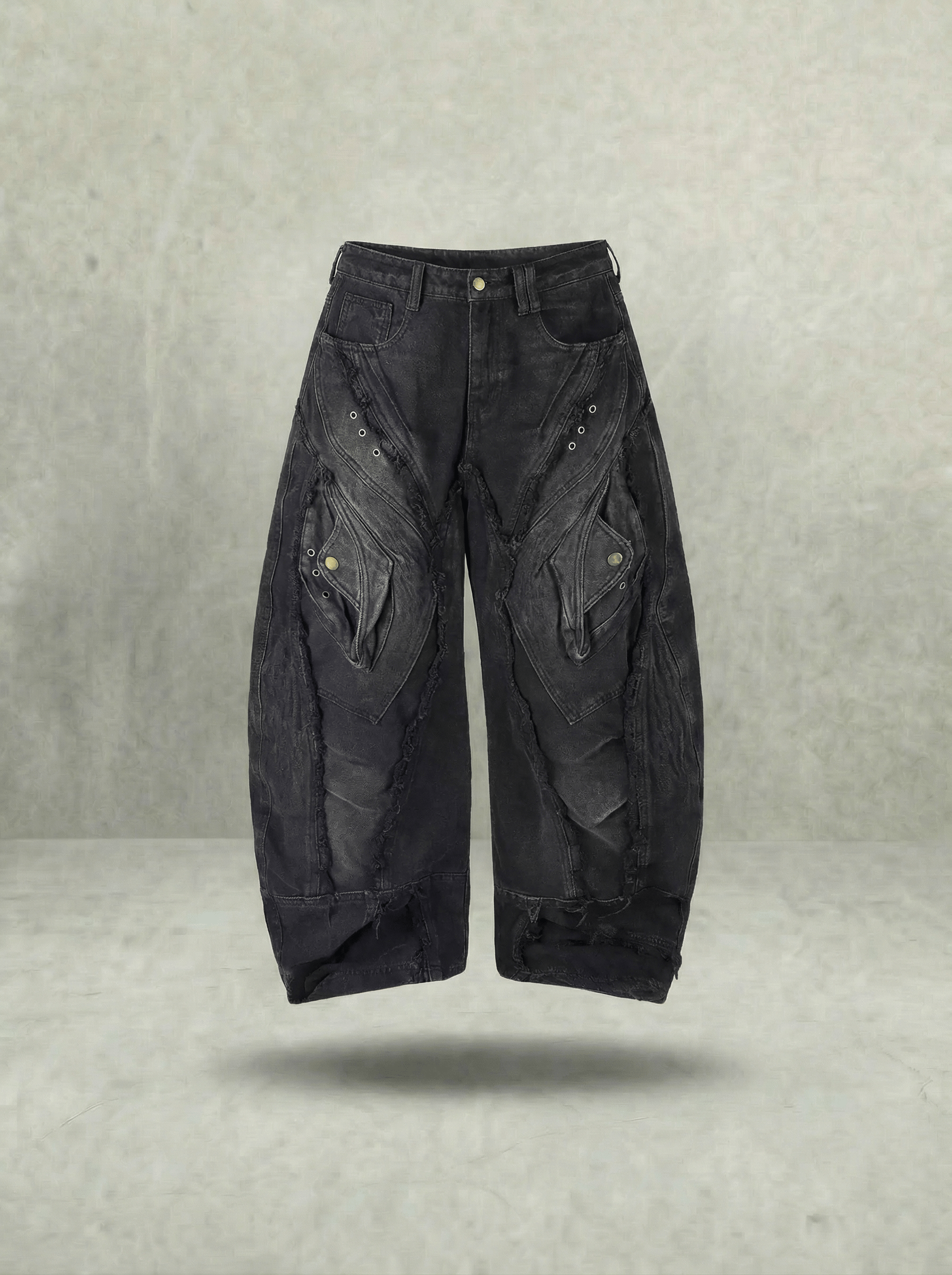 DECONSTRUCTED FRAYED BALLOON JEANS