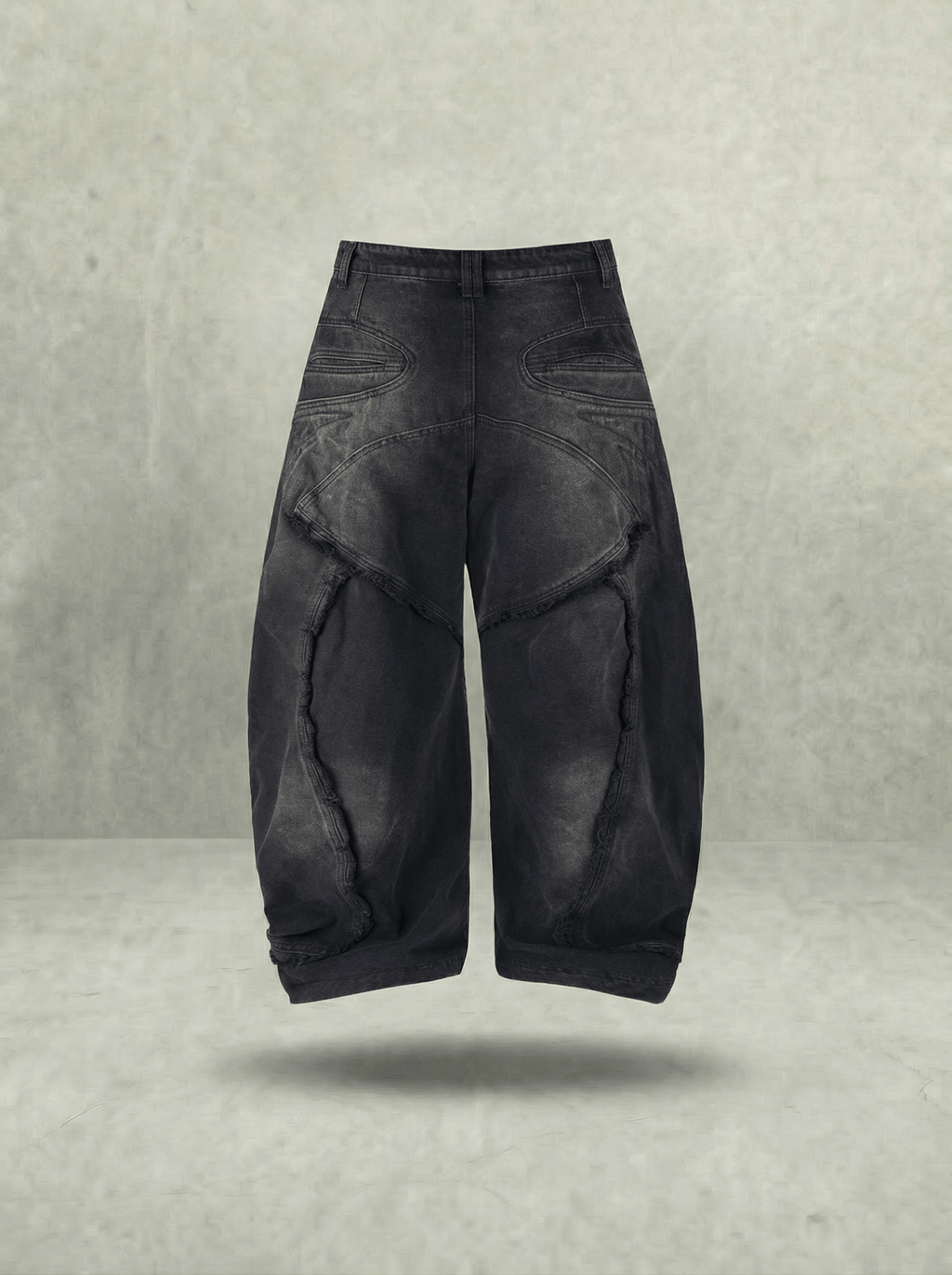 DECONSTRUCTED FRAYED BALLOON JEANS
