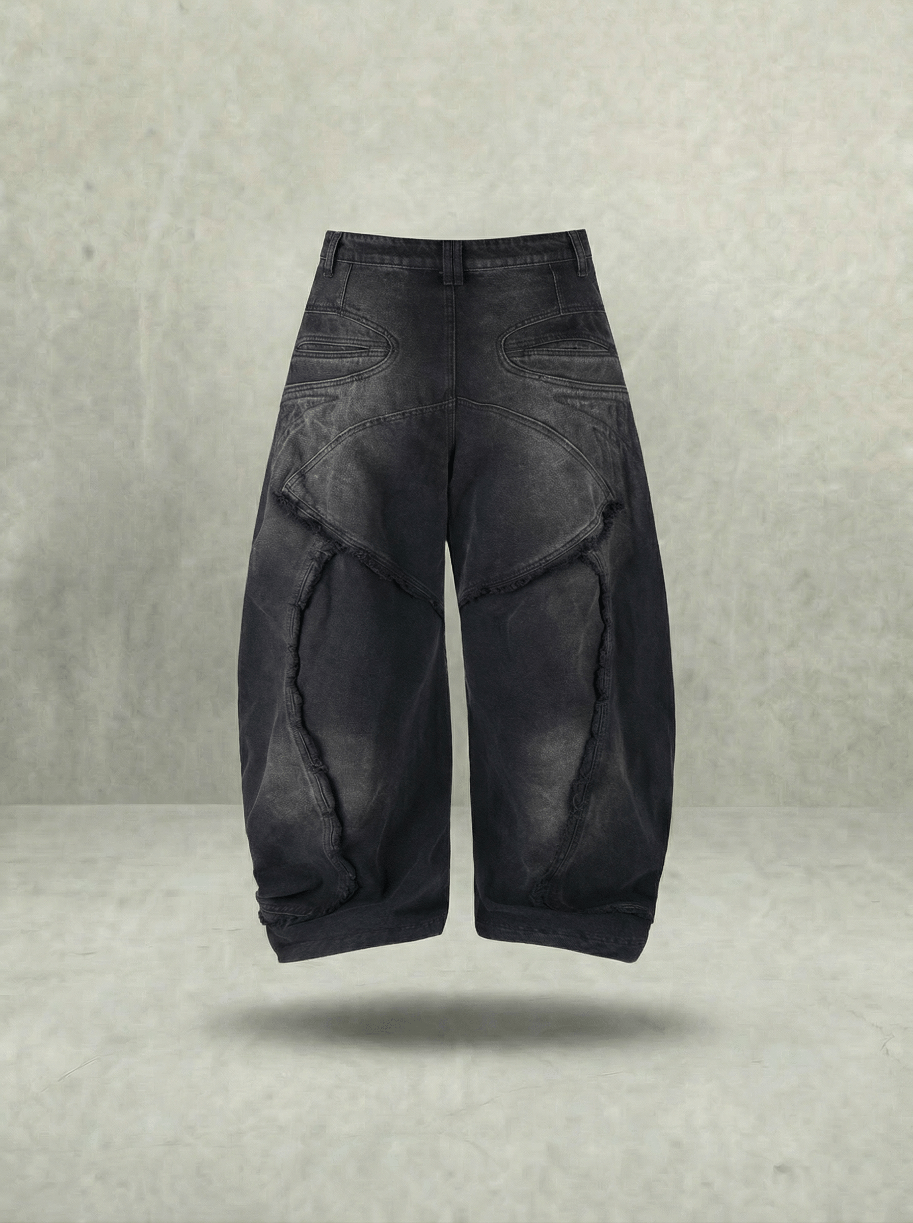 DECONSTRUCTED FRAYED BALLOON JEANS