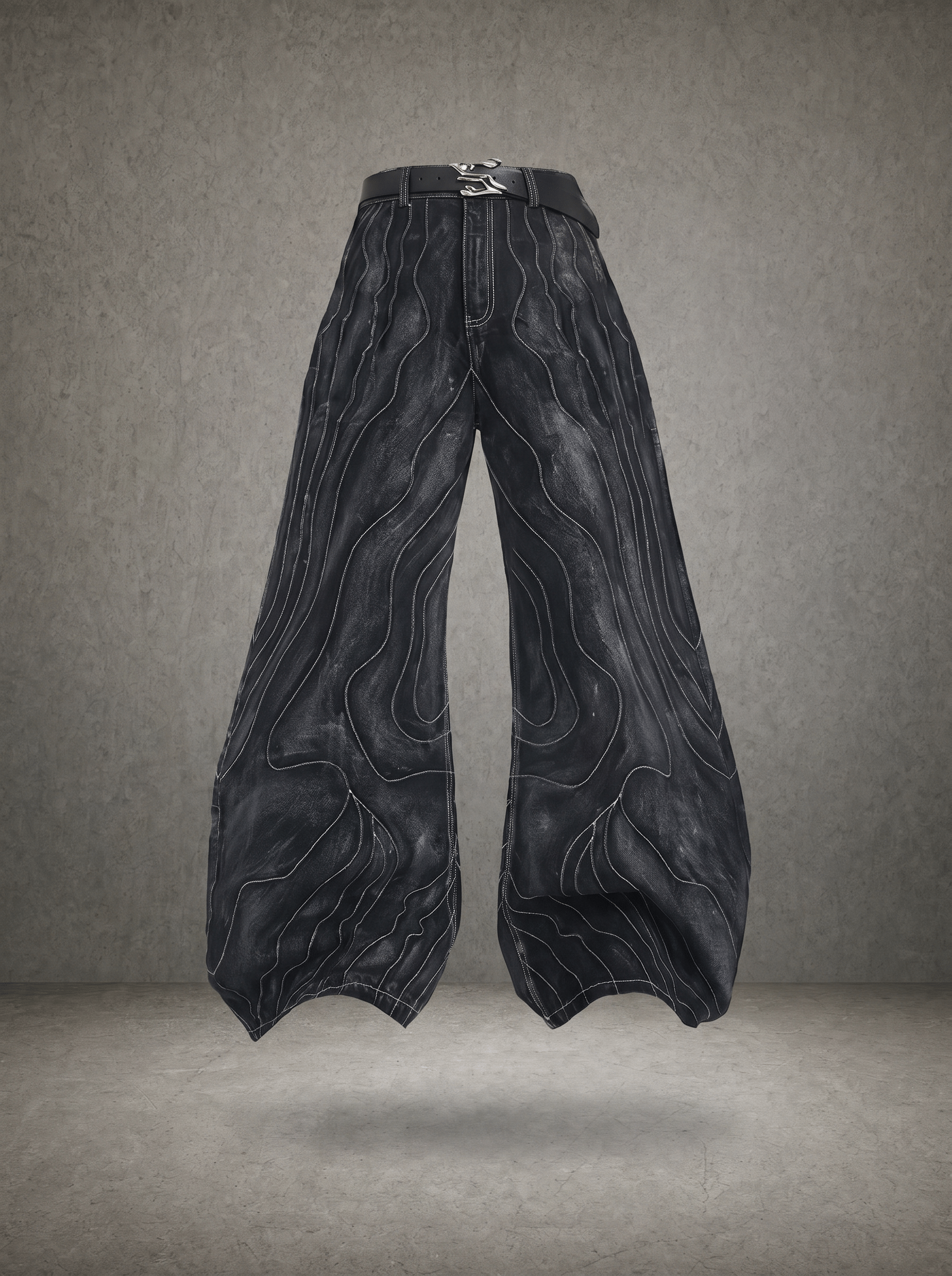 TOPOGRAPHIC CONTOUR STITCH BALLOON JEANS