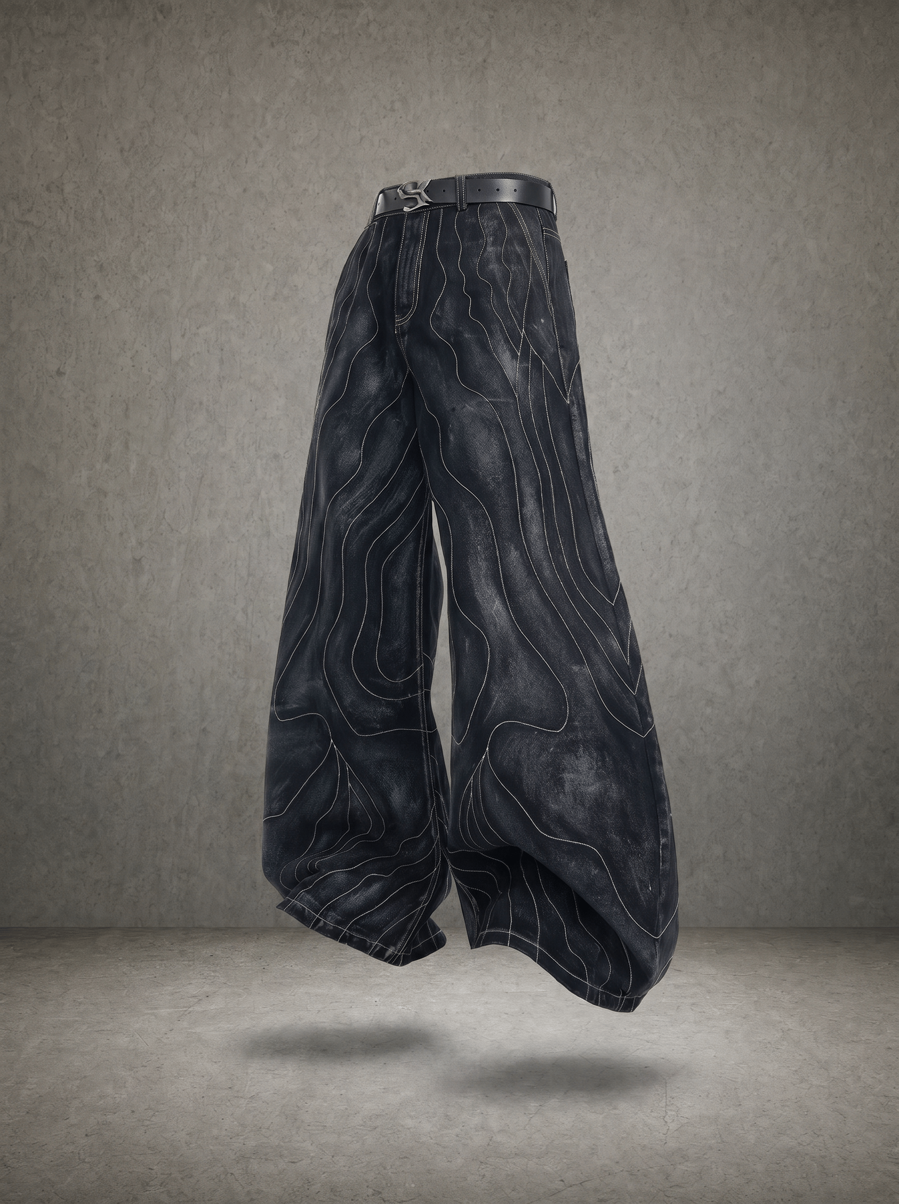 TOPOGRAPHIC CONTOUR STITCH BALLOON JEANS