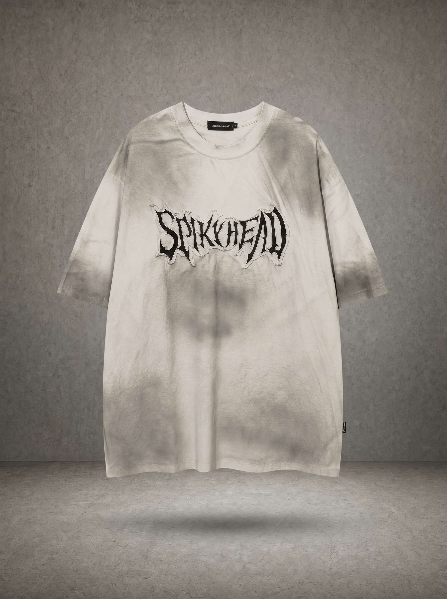 SMOKE WASH SPIKED FRAY LOGO OVERSIZE TEE